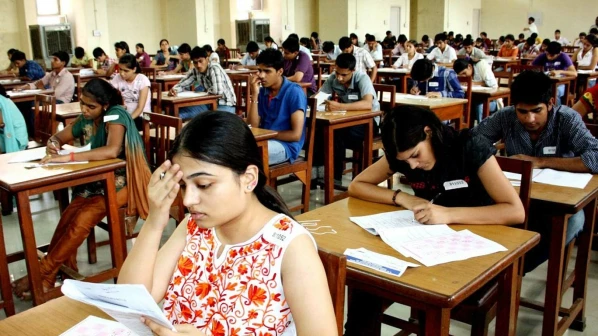 विद्यार्थ्यांना रसायनशास्त्रामध्ये द्या सरसकट ७ गुण- राष्ट्रवादीची मागणी 