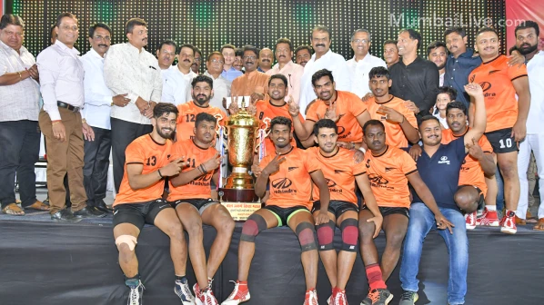 बाल उत्कर्ष कबड्डी स्पर्धेत महात्मा गांधी, महिंद्राला जेतेपद