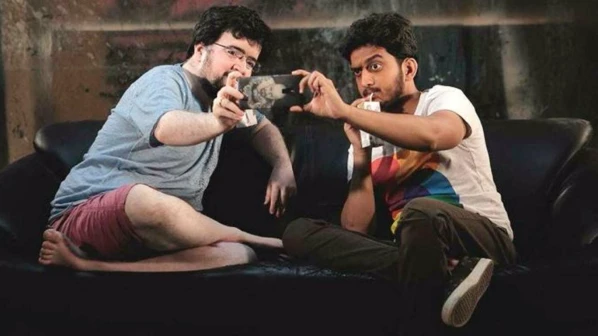 मराठी जोडीचा हिंदीवर 'हाय जॅक'