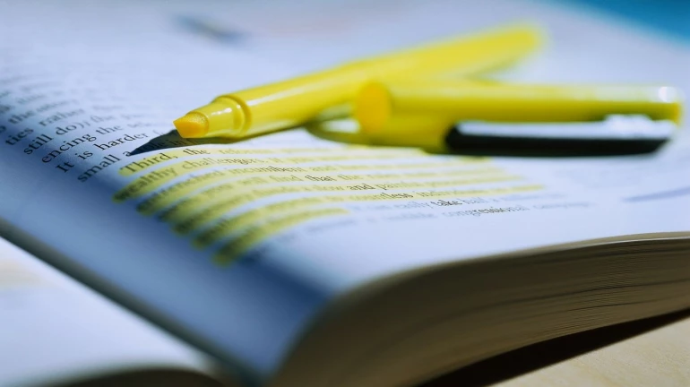 Maharashtra education department urges to reuse school textbooks Maharashtra education department urges to reuse school textbooks