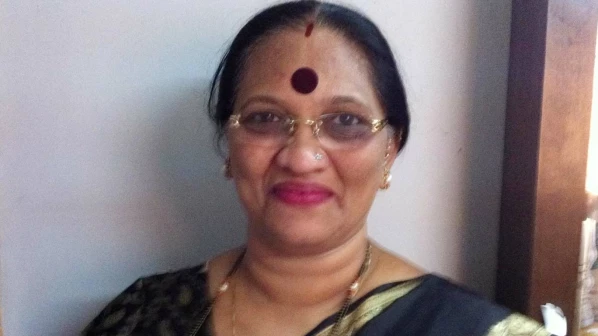 शिवसेना नगरसेविका ठेकेदारांपुढे हतबल!