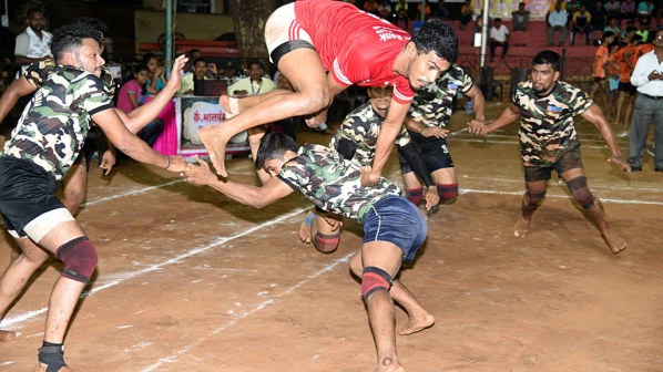 अंकुर कबड्डी स्पर्धेत मध्य रेल्वे, यूनियन बँक बाद फेरीत