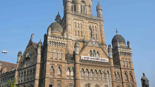 महापालिकेच्या कंत्राटी कामगारांच्या किमान वेतनामध्ये वाढ