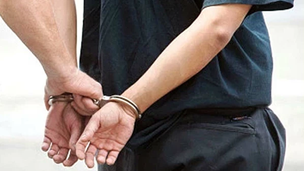 फॉलोअप: नकली पैनकार्ड मामले में कांग्रेस के विधायक और महिला नगरसेवक सहित बीजेपी का नगरसेवक भी घेरे में 