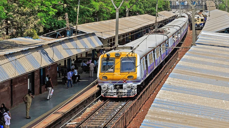 Facilities on 19 railway stations in Mumbai to be improved