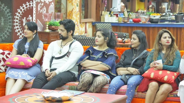 बिग बॉसच्या घरातील ६ बोटांचा किस्सा काय?