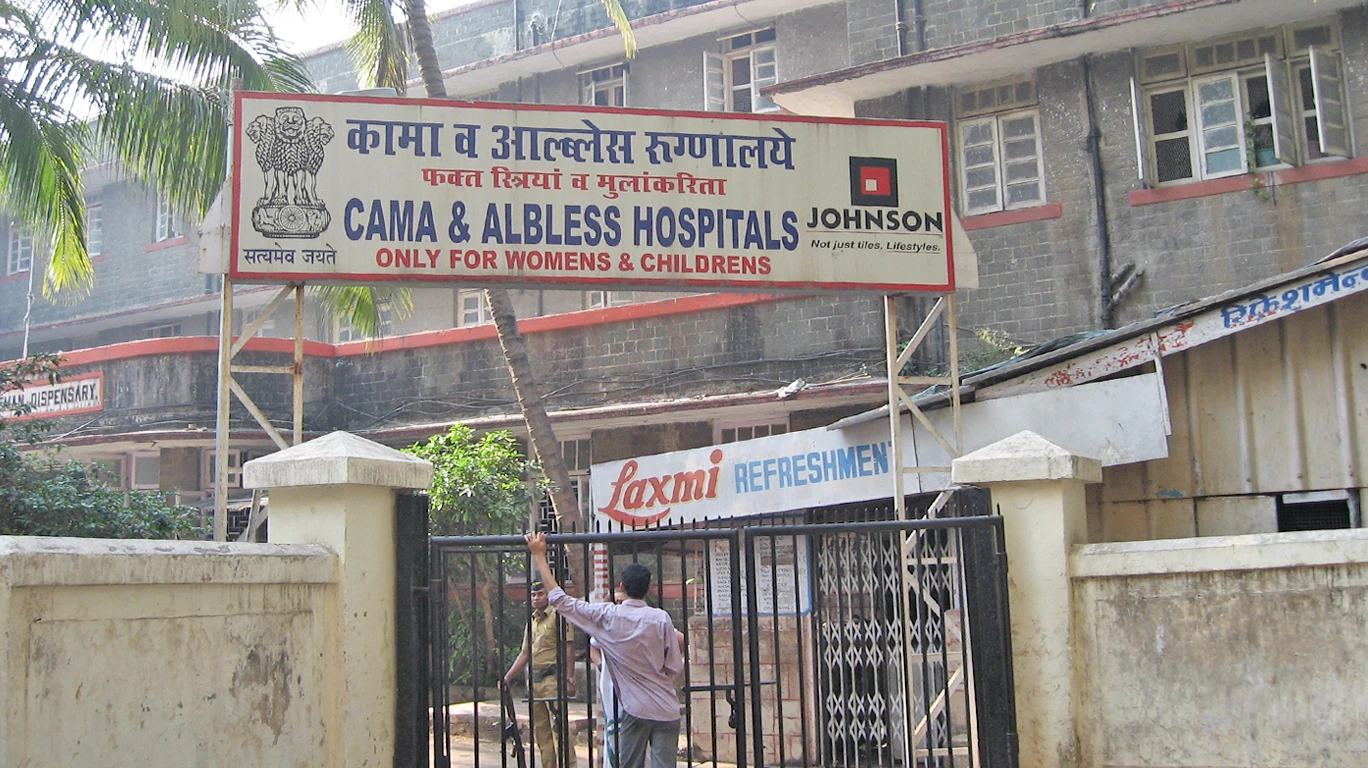 कामा रुग्णालयातील रेडिएशन मशीन ९ महिन्यांपासून बंद