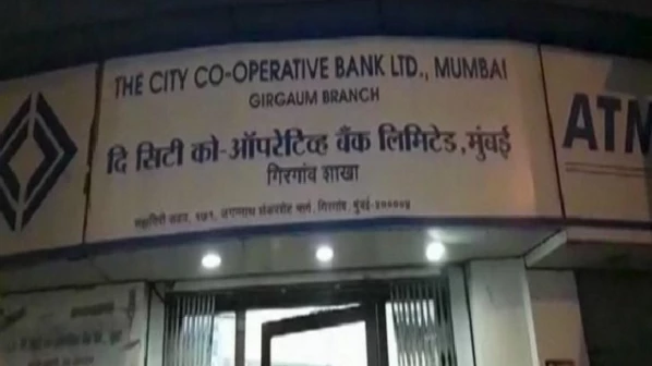 मुंबईकरों के लिए बड़ा झटका, अब सिर्फ 6 महीने में 1 हजार ही निकाल पाएंगे इस बैंक के खाताधारक!