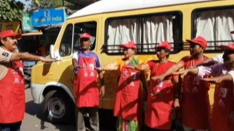 Mumbai’s street vendors pledge to maintain cleanliness