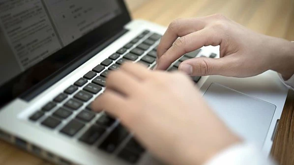 मालिक ने नहीं बढ़ाया पगार तो नाराज कर्मचारी ने की शर्मनाक हरकत