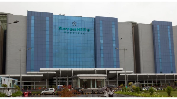 सेव्हन हिल्स रुग्णालय ताब्यात घेण्याची शिवसेनेची मागणी