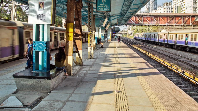 मध्य रेलवे के 22 स्टेशनों पर विकलांगो के लिए शौचालय नहीं