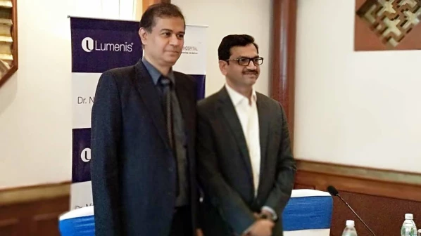 कोरड्या डोळ्यांसाठी 'एम २२ ऑप्टिमल पल्स टेक्नोलॉजी'