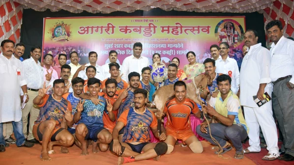 आगरी कबड्डी महोत्सवात भवानीमाता संघाने जिंकला बोकड