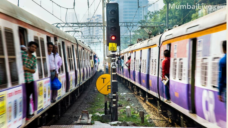 मुंबई - मध्य रेलवे पर लगभग 350 सिग्नलों को मरम्मत, रखरखाव की आवश्यकता