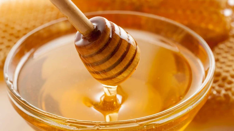 मध खाण्याआधी 'हे' नक्की वाचा!