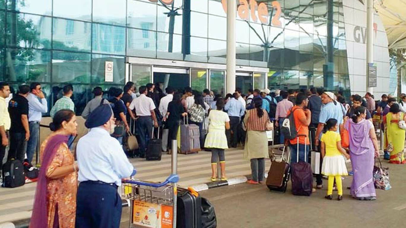 COVID-19: मुंबई एयरपोर्ट पर आने वाले सभी अंतरराष्ट्रीय यात्रियों की 24 दिसंबर से की जायेगी जांच