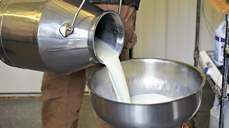 Milk Procurement Prices in Maharashtra to Be Revised From April 16