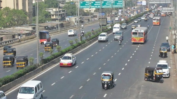 मुंबईतून खड्डे गायब, ८७९ रस्त्यांची कामं पूर्ण