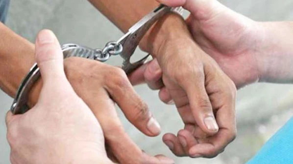 फेसबुकवर मुख्यमंत्र्यांविरोधात आक्षेपार्ह मॅसेज, तरूणाला अटक