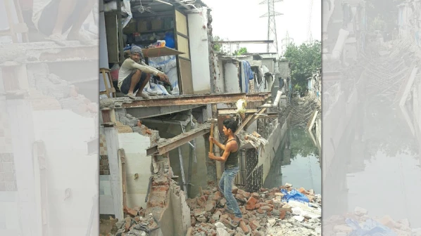 घाटकोपरच्या वल्लभबाग नाल्यावरील अतिक्रमण जमीनदोस्त