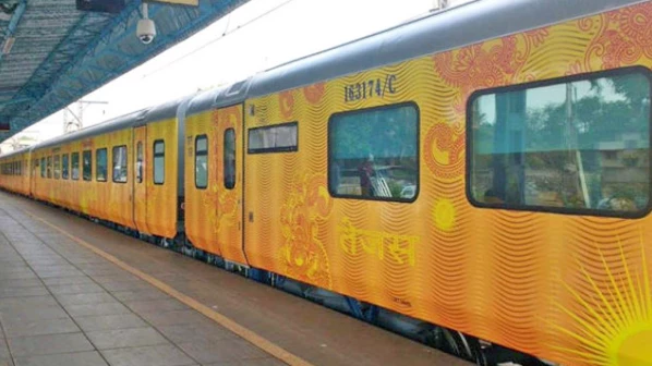 पाणी बचतीसाठी 'तेजस एक्स्प्रेस'मधील नळाला सेन्सर