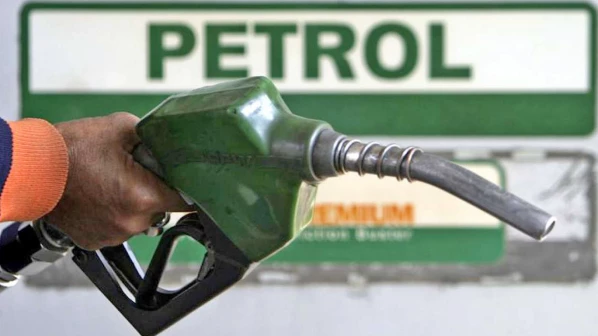 सलग दहाव्या दिवशी वाढले पेट्रोल-डिझेलचे भाव!