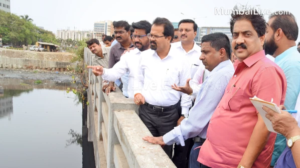 Contractors will be prosecuted for unclean nullahs: Vishwanath Mahadeshwar