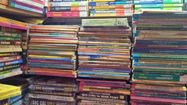 पहिली, आठवीच्या पुस्तकांची प्रतिक्षा कायम