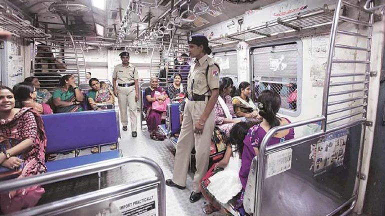 रेलवे में 9 हजार 719 भर्तियां, महिलाओं के लिए इतनी सीटें आरक्षित