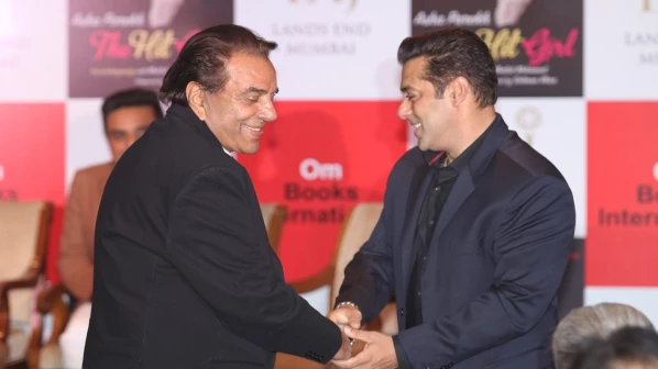 सलमान खान की 'भारत' से जुड़े धर्मेंद्र