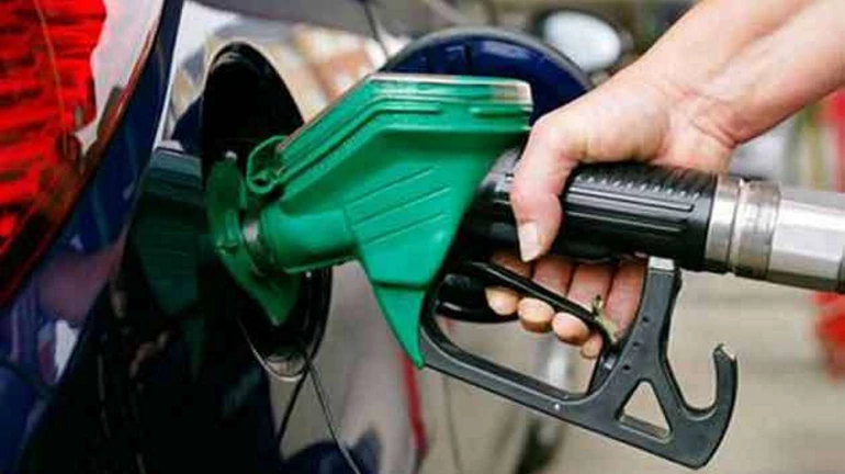 16वेंं दिन भी बढ़े पेट्रोल-डीजल के दाम, मुंबई में मंगलवार को पेट्रोल 86.24 रुपए!