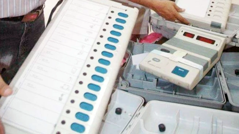 Palghar by-election: Police arrests officials for carrying EVM machine in private vehicle