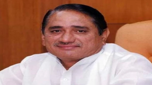 जमिनीशी नाळ जोडलेला लोकनेता!