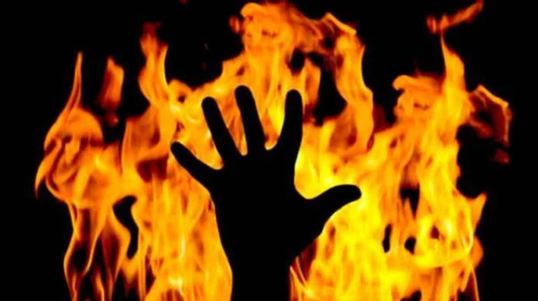 महाराष्ट्र: ठाणे कॉलेज में लगी आग