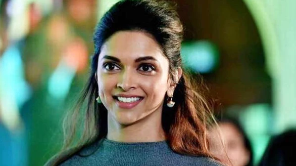 'असं' आहे दिपिकाचं ब्यू माँड इमारतीतलं घर