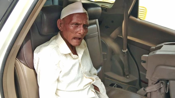 व्हाॅट्स अॅपमुळं सापडला अाजोबांचा ठावठिकाणा