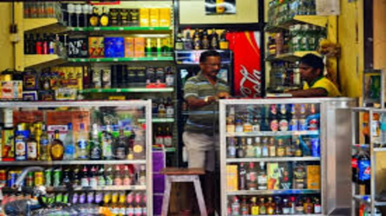 Twitterati goes 'bottoms up' on memes as Liquor Shops Reopen