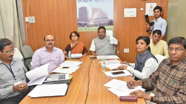 हर महीने की 21 तारीख को स्कूलों में कराया जाए योग - शिक्षा मंत्री