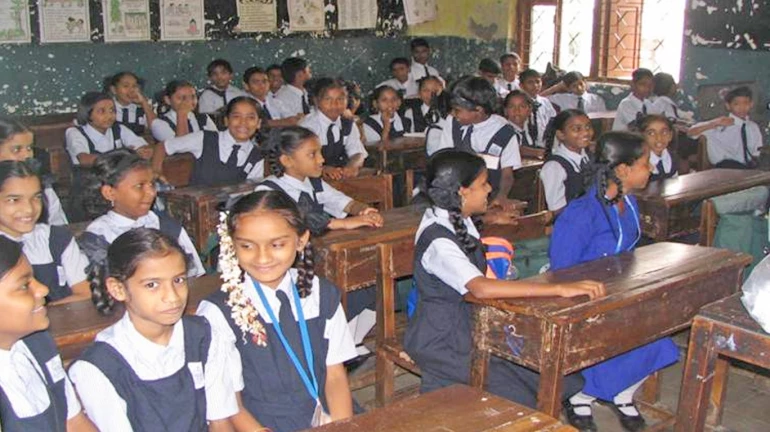 यंदा महापालिकेच्या ६४९ शाळा होणार द्विभाषिक