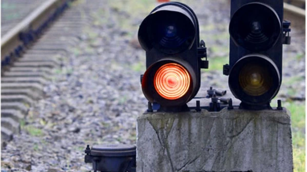 मानसून के दौरान सिग्नल फेलियर को रोकने के लिए पश्चिम रेलवे लगाएगी हाई-टेक सिस्टम
