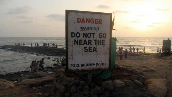 12-year-old drowns while allegedly taking a selfie