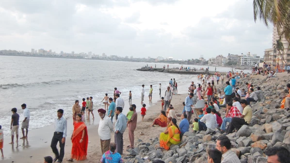 माहीम-दादर चौपाटी चकाचक : मंजुरीपूर्वीच कंत्राटदार काम बहाल