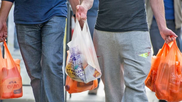 प्लास्टिक बंदी:  आता भरा ५ हजार रुपये दंड