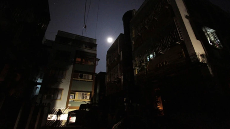 Thane: Power Outage Hits Ghodbunder Road Areas After Heavy Rains Thane: Power Outage Hits Ghodbunder Road Areas After Heavy Rains