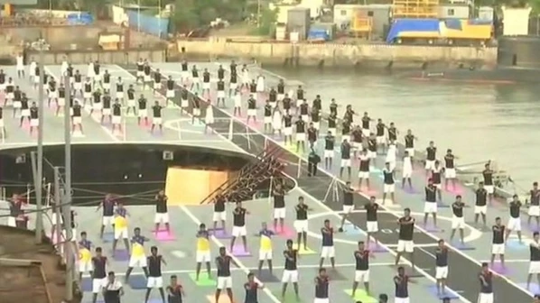 मुंबईत 'योगोत्सव'