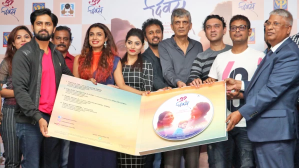 पहिल्यांदाच केलं मोटिव्हेशनल साँग- चिनार-महेश