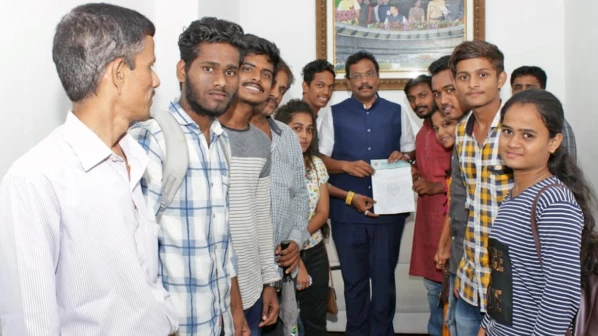 मुंबई लाइव्ह इम्पॅक्ट :  इस्माईल युसूफ कॉलेजच्या विद्यार्थ्यांची फेरपरीक्षा