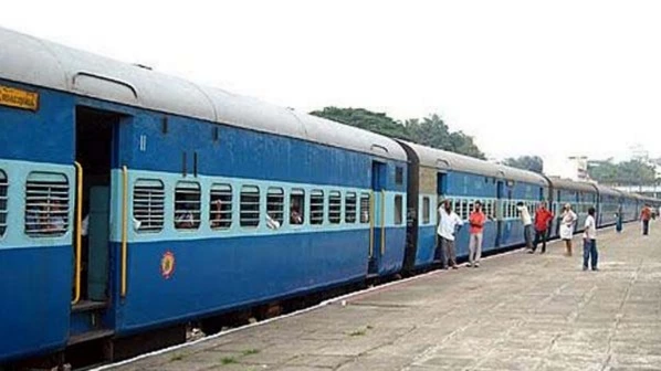 गणेशोत्सव के लिए मध्य रेल चलाएगी 132 विशेष गाड़ियां