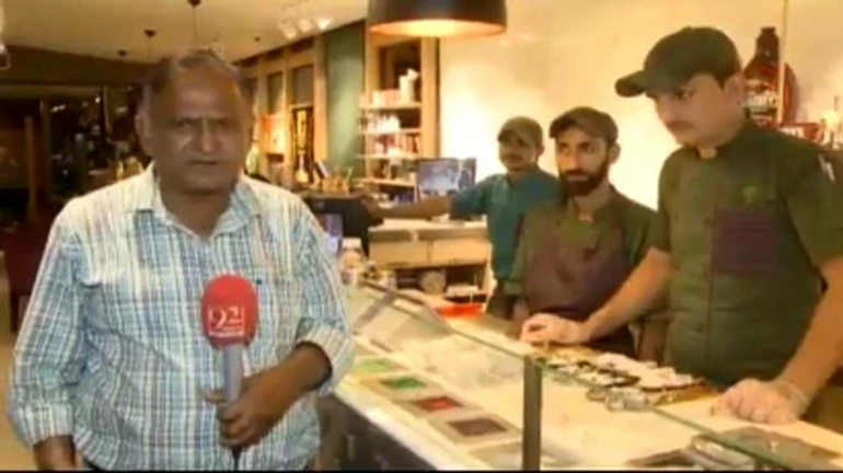 Pakistani TV reporter Chand Nawab’s ‘paan’ video goes viral
